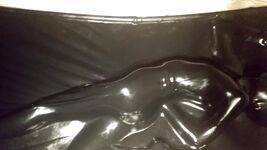 Latex Vac Bed Yoga Gif - Bella Sborrato Alla Faccia Di Emma Lovet Gif